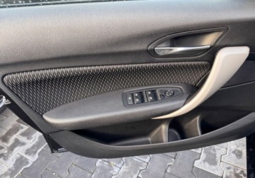 BMW Seria 1 F20-F21 2015 BMW Seria 1 bezwypadek1wlascicielserwis asoorg lakierz Niemiecjak nowe, zdjęcie 11