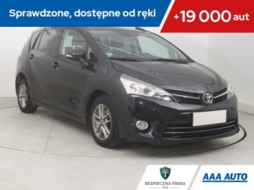 Toyota Verso Minivan Facelifting 1.8 Valvematic 147KM 2016 Toyota Verso 1.8 Valvematic, 7 miejsc, Navi