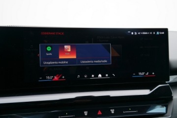 BMW Seria 5 G90-91 2024 BMW 550 BMW 550e M Professional M Pro HAK Adaptive, zdjęcie 25