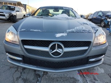 Mercedes SLK R172 2015 Mercedes-Benz SLK 2015 r., 1,8 L 250 1.8 Benzyna 201KM, zdjęcie 1