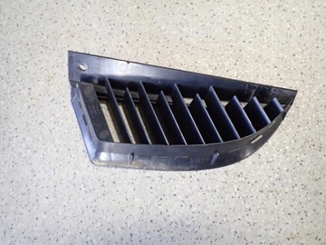 MITSUBISHI COLT 03-09 MŘÍŽKA PŘEDNÍ PRAVÁ VSTUPU VZDUCHU