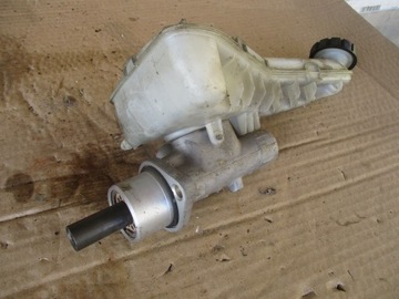 БАК ТОРМОЗНОЙ ЖИДКОСТИ 8200129957 CLIO III