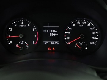 Kia Stonic Crossover 1.2 MPI 85KM 2019 Kia Stonic klimatyzacja multifunkcja bluetooth, zdjęcie 21