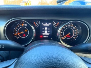 Jeep Gladiator 2021 Jeep Gladiator 2021 JEEP GLADIATOR SPORT 3.6 Benzyna 295KM, zdjęcie 11