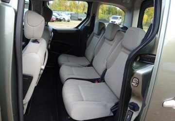Peugeot Partner II Furgon 1.6 HDi FAP 92KM 2011 Peugeot Partner 1.6ehdi-klima-navi-orginalny lakier,zadbany-oplacony 1.6, zdjęcie 4