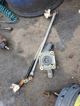 MASKA MŘÍŽKA FORD MAVERICK I II POŠKOZENÍ