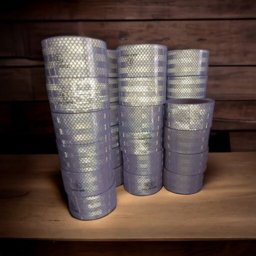 СВЕТООТРАЖАЮЩАЯ САМОКЛЕЯЩАЯСЯ ПРЕДУПРЕЖДАЮЩАЯ ЛЕНТА 5 м белая контурная нашивка