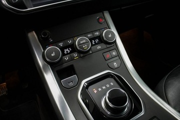 Land Rover Range Rover Evoque I SUV 5d Facelifting 2.0D TD4 180KM 2018 Land Rover Range Rover Evoque Salon, zdjęcie 19