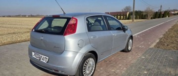 Fiat Punto Grande Punto Hatchback 5d 1.3 16V Multijet 75KM 2006 Fiat Grande Punto Fiat Grande Punto 1.3D 2006r, 5 drzwi klimatyzacja 1.3, zdjęcie 2