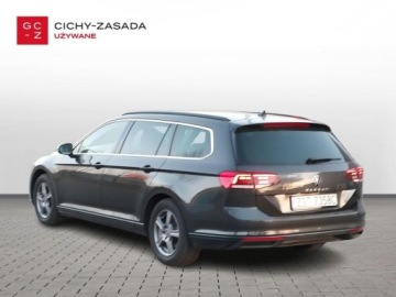Volkswagen Passat B8 Variant Facelifting 2.0 TDI SCR 150KM 2022 Volkswagen Passat 2.0 TDI 150KM Business DSG Kamera Hak Grzane Fotele, zdjęcie 2