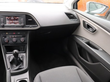 Seat Leon III SC Facelifting 1.2 TSI 110KM 2018 Seat Leon 1.2 TSI, Salon Polska, Klima, Tempomat, zdjęcie 7