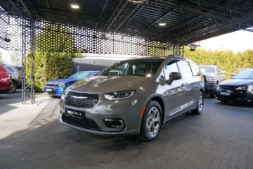 Chrysler Pacifica II 3.6 V6 291KM 2022 Chrysler Pacifica Limited 3.6L V6 291KM Panorama Radar Odkurzacz Cam360 Ma