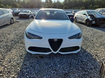 Alfa Romeo Giulia II Sedan Facelifting 2.0 Turbo 280KM 2020 Alfa Romeo Giulia 2020 2.0 Benzyna 280KM, zdjęcie 5