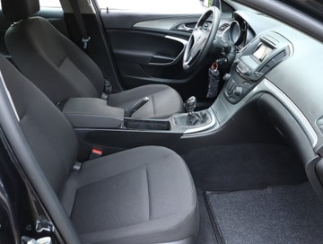 Opel Insignia I Sedan Facelifting 1.8 Twinport ECOTEC 140KM 2015 Opel Insignia 1.8, Salon Polska, Klima, Parktronic, zdjęcie 8