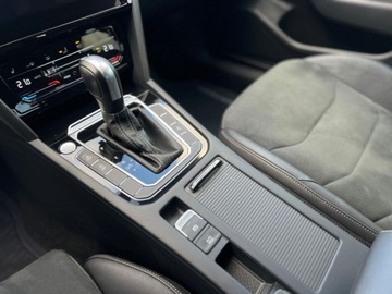 Volkswagen Arteon Fastback Facelifting 2.0 TSI 190KM 2021 Volkswagen Arteon R-Line 2.0 TSI 190 KM DSG DCC ACC LED Kamery 360 VAT Mar, zdjęcie 13