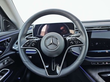 Mercedes Klasa E W214 Sedan 2.0 220d 197KM 2024 Mercedes-Benz Klasa E E 220 d 4MATIC Estate AIRMATIC Burmester 4D Kamer, zdjęcie 13
