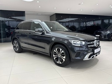 Mercedes GLC C253 SUV Facelifting 2.0 200d 163KM 2021 Mercedes-Benz GLC 200 Business Line / Kamera / 1 w, zdjęcie 4