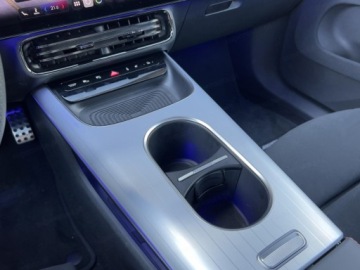 Mercedes CLA C118/X118 2025 MERCEDES-BENZ CLA 220 4-Matic AMG Line 1.5 (190KM) 2025, zdjęcie 6