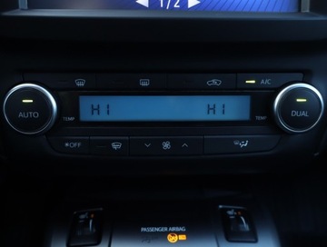 Toyota Avensis III Wagon Facelifting 2015 2.0 D-4D 143KM 2016 Toyota Avensis 2.0 D-4D, Salon Polska, Serwis ASO, zdjęcie 12