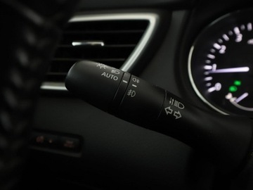 Nissan Qashqai II Crossover 1.6 DIG-T 163KM 2016 Nissan Qashqai klima auto czujniki parkowania hak, zdjęcie 27