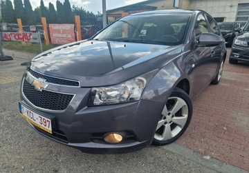 Chevrolet Cruze Hatchback 5d 1.8 16V DOHC 141KM 2012 Chevrolet Cruze Benzynaautomatserwisprosto z Niemic 1.8 Benzyna 141KM, zdjęcie 1