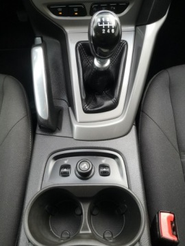 Ford Focus III Kombi 1.0 EcoBoost 125KM 2013 Ford Focus 1.0 12v 125KM Klima Halogeny Isofix Par, zdjęcie 18
