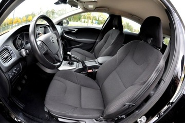 Volvo V40 II Hatchback Facelifting 2.0 D2 120KM 2017 Volvo V40 2,0 D2 2017 Rok Lift Full Led, zdjęcie 7