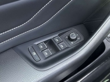 Volkswagen Passat B8 Variant Facelifting 2.0 TDI SCR 200KM 2022 Volkswagen Passat R-Line 4Mot. HarmanKardon LED Matrix Hak Kamera Cofania, zdjęcie 12