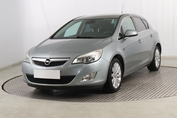 Opel Astra J Hatchback 5d 1.4 Turbo ECOTEC 140KM 2011 Opel Astra 1.4 T, Klima, Klimatronic, Tempomat, zdjęcie 1