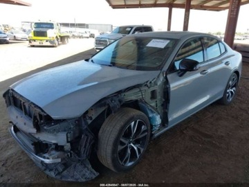 Volvo S60 III 2025 Volvo S60 B5 Plus 2025 2.0l 2.0 Benzyna 247KM, zdjęcie 1