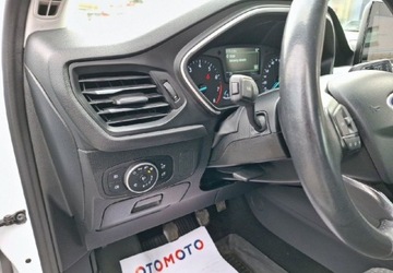 Ford Focus IV Kombi 1.0 EcoBoost 125KM 2019 Ford Focus 1.0 EcoBoost Trend Edition Benzyna 125KM, zdjęcie 17