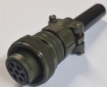 Wtyczka sterująca KEMPPI 7 PIN do Fastmig M / KMS / MXF/ żeńska z nakrętką