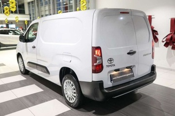 Toyota 2024 Toyota Proace City City 1.5 D-4D Long 2,4t Active 1.5 Diesel 102KM, zdjęcie 1