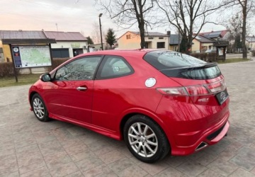 Honda Civic VIII Hatchback 3d 1.4 i-VTEC 100KM 2010 Honda Civic Honda Civic 1.4 i-VTEC Type S 1.3 Benzyna 100KM, zdjęcie 24