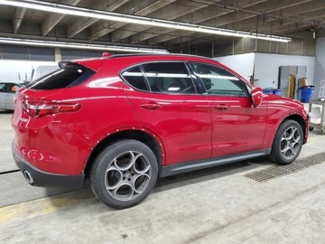 Alfa Romeo Stelvio SUV 2.0 Turbo 280KM 2018 Alfa Romeo Stelvio Sport 2018 2.0l 2.0 Benzyna 280KM, zdjęcie 3
