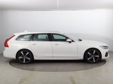 Volvo V90 II Kombi 2.0 D4 190KM 2019 Volvo V90 D4, 187 KM, Automat, VAT 23%, Skóra, zdjęcie 5
