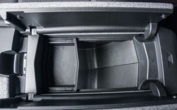 Peugeot 3008 II Crossover Facelifting  1.2 PureTech 130KM 2024 Peugeot 3008 Peugeot 3008 Allure MHEV 1.2 Benzyna 130KM, zdjęcie 25