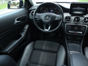 Mercedes GLA I Off-roader 1.6 200 156KM 2017 Mercedes GLA GLA 200, Salon Polska, Automat, zdjęcie 6
