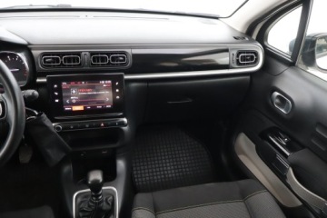 Citroen C3 III Hatchback 1.2 PureTech 110KM 2019 Citroen C3 1.2 PureTech, Salon Polska, Serwis ASO, zdjęcie 7