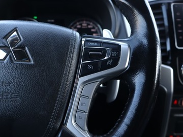 Mitsubishi L200 VI 2.2 Diesel 150KM 2021 Mitsubishi L200 2.2 DI-D, Salon Polska, zdjęcie 15