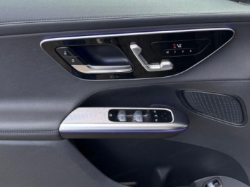 Mercedes GLC C254/X254 SUV 2.0 200d 163KM 2025 Od ręki - 200d 4MATIC (163KM) AMG Line | DIGITAL LIGHT + Hak holowniczy, zdjęcie 8