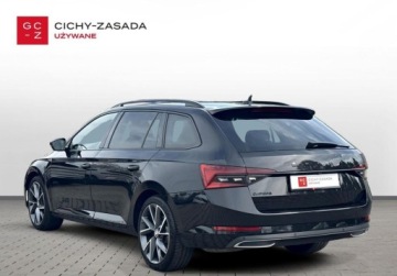 Skoda Superb III Kombi Facelifting 2.0 TDI SCR 200KM 2022 Skoda Superb Sportline, Hak, Matrix, Dach Panoramiczny, DCC, Ambiente 2.0, zdjęcie 2
