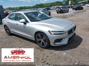 Volvo S60 III 2022 Volvo S60 B5 INSCRIPTION 2022, od ubezpieczalni 2.0 Benzyna 247KM
