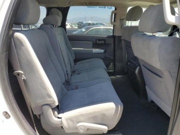 Toyota Sequoia II 5.7 i 381KM 2019 Toyota Sequoia 2019 Toyota Sequoia SR5 4WD (Natl) 5.7 Benzyna 381KM, zdjęcie 10