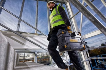 РАДИО + ЗАРЯДНОЕ УСТРОЙСТВО TOUGHSYSTEM DWST1-81078 DEWALT
