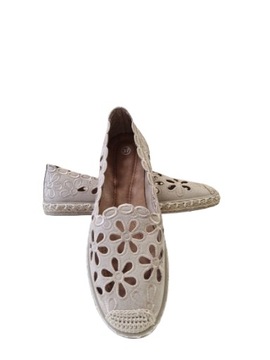 ESPADRYLE BEŻOWE AŻUROWE WSUWANE Z NOSKIEM EKOSKÓRA COLLECTION PARIS R.38