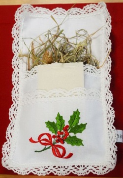 PODUSZECZKANA SIANKO I OPŁATEK haftowana