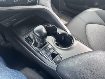 Toyota Camry IX Sedan 2.5 Hybrid Dynamic Force 218KM 2022 Toyota Camry 2.5 Hybrid Comfort CVT, zdjęcie 17