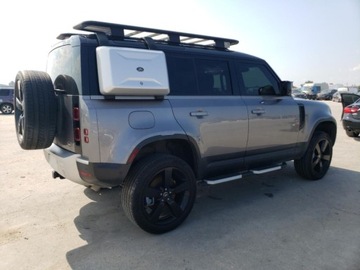 Land Rover Defender IV (L663) 2022 Land Rover Defender 110 SE 2022 3.0l 3.0 Benzyna 395KM, zdjęcie 3