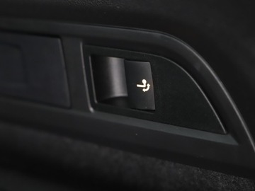 Skoda Kodiaq I SUV Facelifting 2.0 TDI SCR 150KM 2023 Skoda Kodiaq Panorama ! HAK | Tempomat ! Podgrzewa, zdjęcie 23